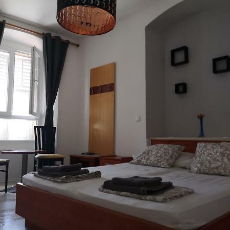 Main Bus Station Rooms Dubrovnik Exterior foto
